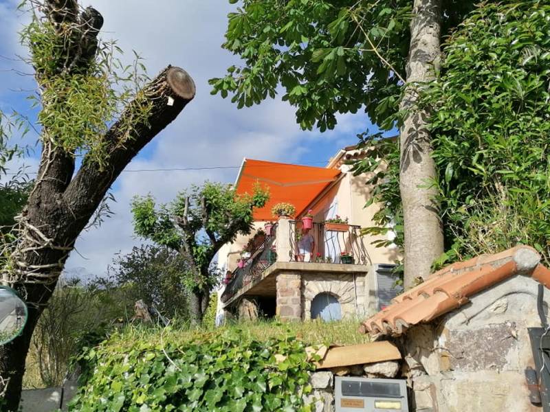 poseur de store banne à fréjus dans le var