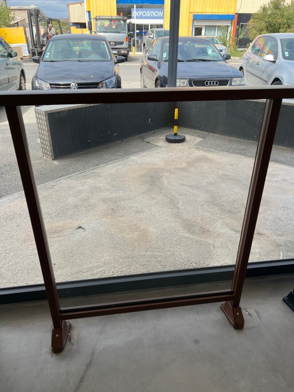 pose de garde corps a frejus couleur marron vitrage feuilleté 44.2 à fréjus 83