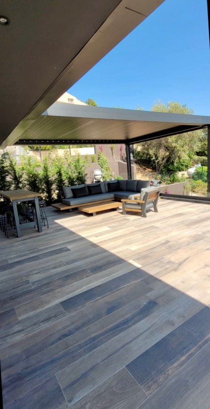 Fourniture et pose d'une pergola par Provence aluminium