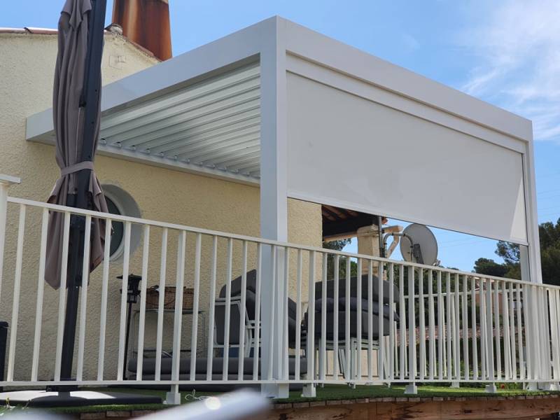 Installation pergola bioclimatique aluminium frejus  